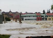 Záplavy na řece Otavě v Písku v r. 2002.