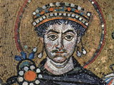 Císař Justinián, mozaika v kostele San Vitale v Ravenně