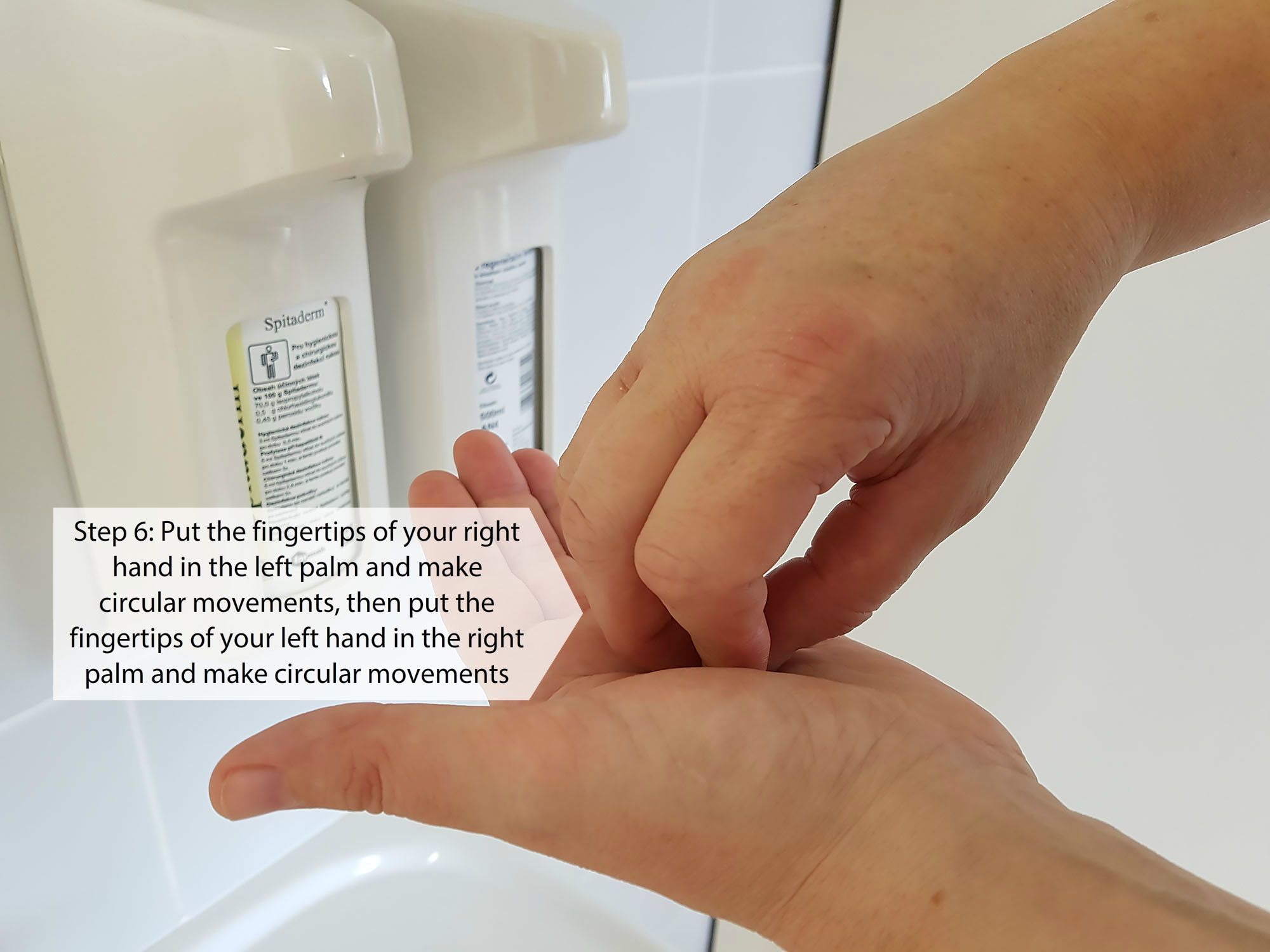 Procedure for rubbing the disinfectant solution during hygienic hand disinfection (Step 6)