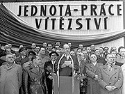 Projev prezidenta při manifestaci pracujících k 25. výročí Velké mostecké stávky 13.4.1957