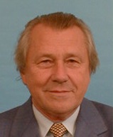 Oficiální fotografie prof. RNDr. Jozef Gruska, DrSc.